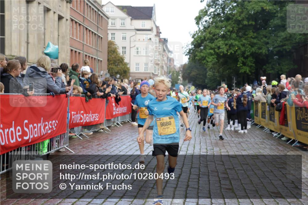 13.09.2026 - Kiel Lauf Yannick Fuchs http://msf.ph/oto/10280493 13.09.2026 08:53:46 Ziel 888, 1149, 1332, 2447, 3234, 4607, 5120, 6004, 6267, 6628, 6702, 8024, 8525, 8671, 8968, 9266, 9816, 10997, 11170, 11593, 12511, 12548, 12828, 347, 1159, 1919, 2016, 2570, 2614, 2743, 2985, 3210, 3316, 3328, 3419, 4060, 4291, 5177, 5284, 5344, 5436, 5455, 6103, 6846, 6894, 6979, 7170, 7240, 7635, 7875, 8095, 8541, 8819, 8857, 8947, 9410, 10122, 10390, 11185, 11455, 11830, 12168, 120, 193, 258, 262, 1529, 1823, 2141, 4791, 5432, 5342, 8601 meine-sportfotos.de