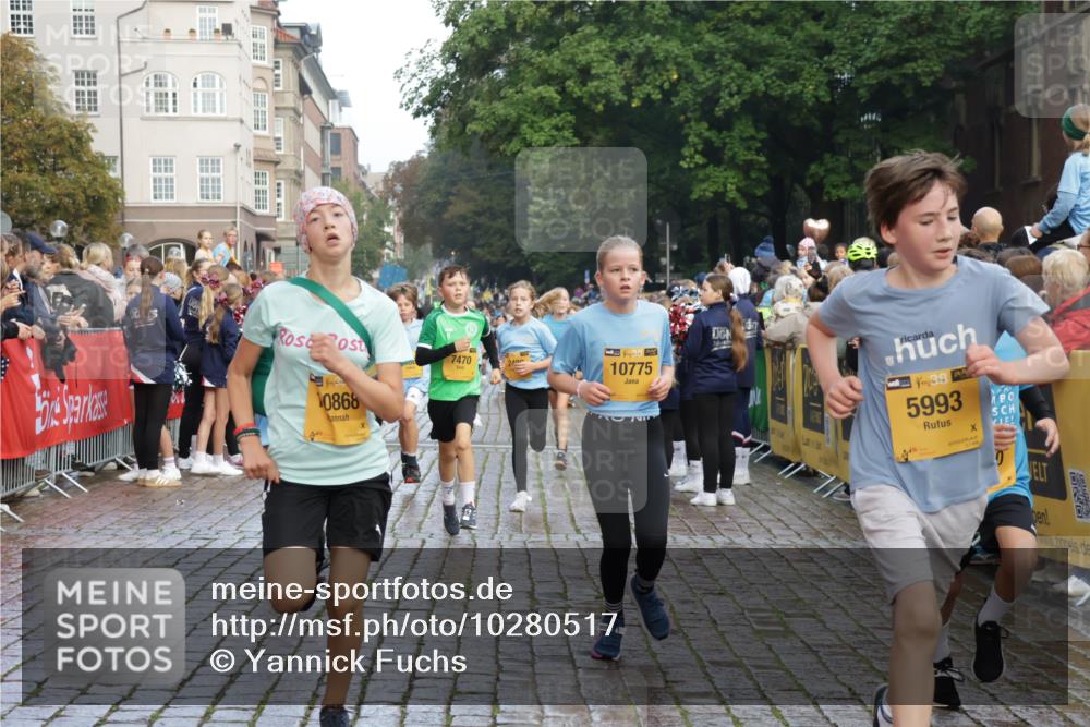13.09.2026 - Kiel Lauf Yannick Fuchs http://msf.ph/oto/10280517 13.09.2026 08:53:49 Ziel 193, 258, 262, 1149, 1332, 1529, 2447, 3234, 4607, 4791, 5120, 5432, 6267, 6628, 6702, 6733, 8024, 8332, 8671, 8968, 9266, 9816, 10997, 11170, 11593, 12511, 12548, 12711, 12828, 347, 888, 1159, 1919, 2016, 2570, 2614, 2743, 2985, 3210, 3316, 3328, 3419, 4291, 5177, 5284, 5344, 5455, 6004, 6103, 6846, 6894, 6979, 7170, 7240, 7635, 7875, 8095, 8525, 8541, 8819, 8857, 8947, 9410, 9816, 10122, 11185, 11455, 11593, 11830, 12168, 120, 488, 1823, 2141, 5342, 8601 meine-sportfotos.de