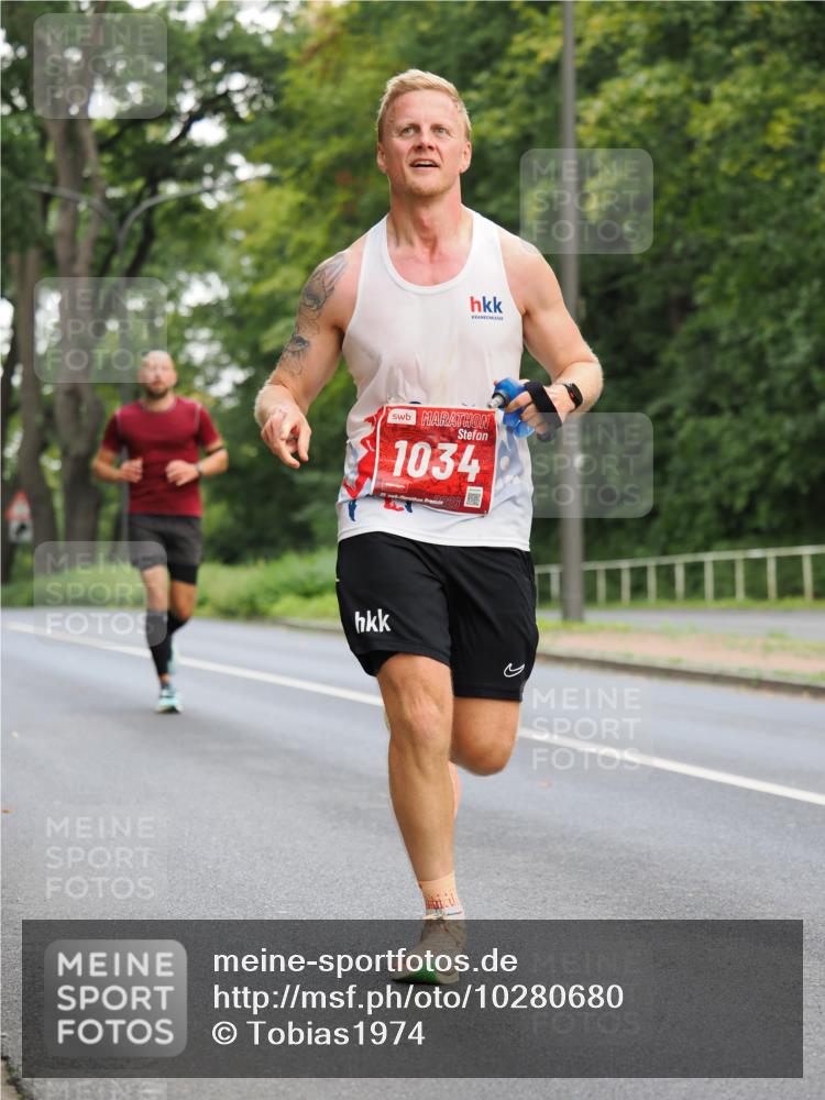 13.09.2026 - 21. swb-Marathon Bremen TobiasT http://msf.ph/oto/10280680 13.09.2026 11:39:04 Laufen 1034 meine-sportfotos.de