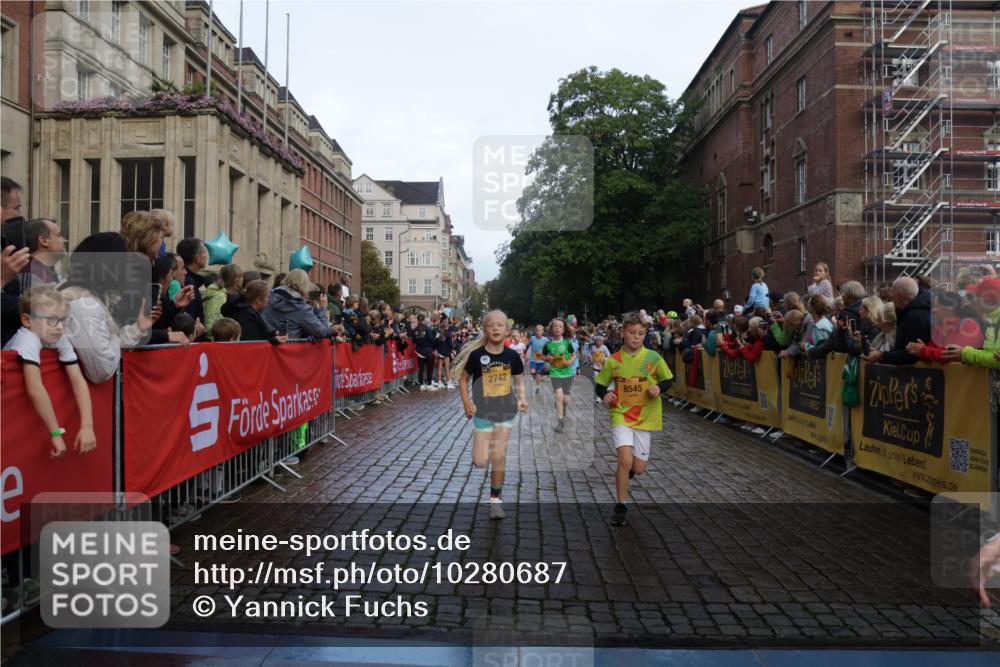 13.09.2026 - Kiel Lauf Yannick Fuchs http://msf.ph/oto/10280687 13.09.2026 08:54:06 Ziel 120, 488, 1244, 1540, 1823, 2122, 2324, 2489, 4618, 4717, 4956, 5236, 5586, 5993, 7341, 7470, 9850, 9880, 10726, 10775, 10868, 12111, 12112, 12663, 12829, 193, 258, 262, 888, 1149, 1332, 1529, 1823, 2016, 2141, 2447, 3234, 4607, 4791, 5120, 5177, 5432, 5455, 6004, 6267, 6628, 6702, 6733, 7341, 7815, 8006, 8024, 8332, 8525, 8671, 8968, 9266, 9816, 10726, 10997, 11170, 11593, 11830, 12511, 12548, 12711, 12828, 241, 1218, 1463, 2610, 2742, 3211, 3896, 4059, 4494 meine-sportfotos.de