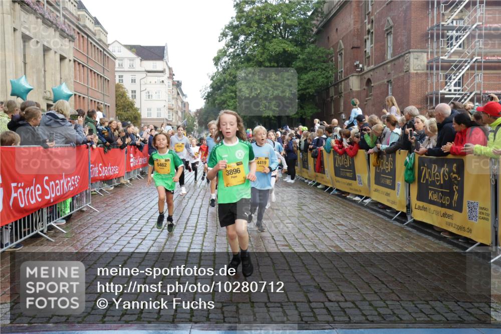 13.09.2026 - Kiel Lauf Yannick Fuchs http://msf.ph/oto/10280712 13.09.2026 08:54:08 Ziel 488, 1244, 1540, 2324, 2489, 4618, 4717, 4956, 5236, 5586, 5993, 6134, 7470, 9291, 9850, 9880, 10775, 10868, 12111, 12112, 12663, 12829, 120, 193, 258, 262, 888, 1149, 1332, 1529, 1823, 2016, 2122, 2141, 2447, 3234, 4607, 4791, 5120, 5432, 5455, 6004, 6267, 6628, 6702, 6733, 7341, 7815, 8006, 8024, 8332, 8525, 8671, 8968, 9266, 9816, 10726, 10997, 11170, 11593, 11830, 12511, 12548, 12711, 12828, 241, 1218, 1463, 2610, 2742, 3211, 3896, 4059, 4494 meine-sportfotos.de