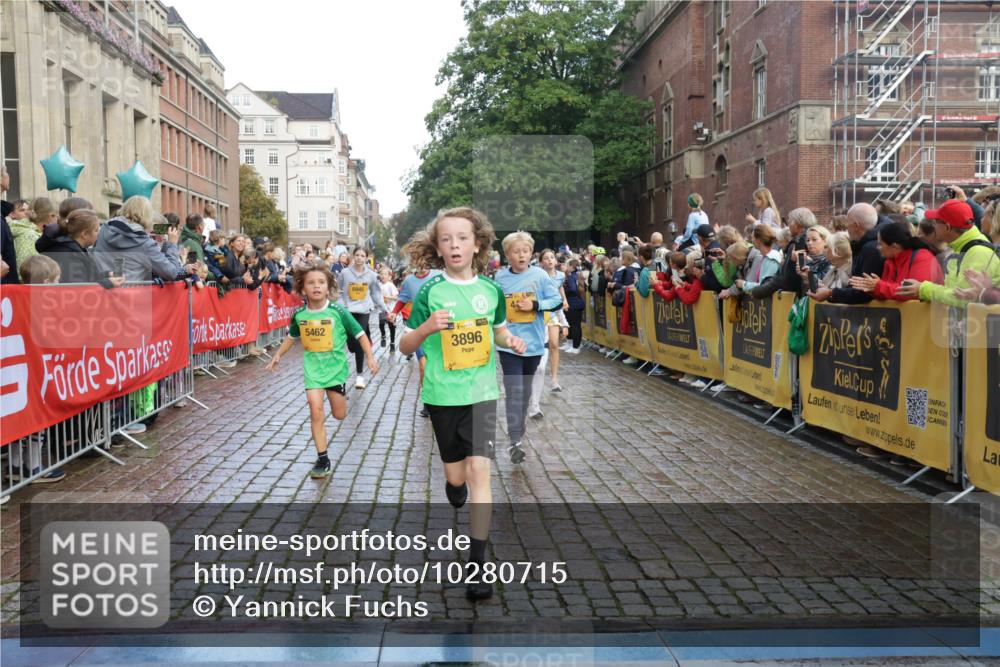 13.09.2026 - Kiel Lauf Yannick Fuchs http://msf.ph/oto/10280715 13.09.2026 08:54:08 Ziel 488, 1244, 1540, 2324, 2489, 4618, 4717, 4956, 5236, 5586, 5993, 6134, 7470, 9291, 9850, 9880, 10775, 10868, 12111, 12112, 12663, 12829, 120, 193, 258, 262, 888, 1149, 1332, 1529, 1823, 2016, 2122, 2141, 2447, 3234, 4607, 4791, 5120, 5432, 5455, 6004, 6267, 6628, 6702, 6733, 7341, 7815, 8006, 8024, 8332, 8525, 8671, 8968, 9266, 9816, 10726, 10997, 11170, 11593, 11830, 12511, 12548, 12711, 12828, 241, 1218, 1463, 2610, 2742, 3211, 3896, 4059, 4494 meine-sportfotos.de
