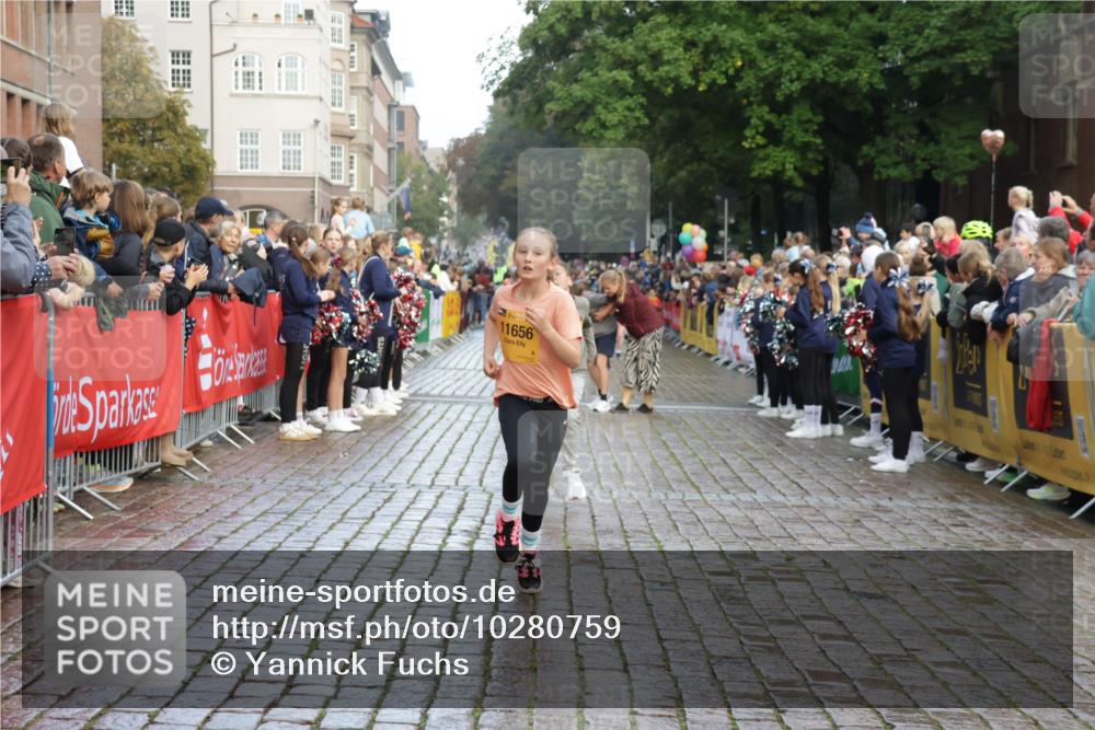 13.09.2026 - Kiel Lauf Yannick Fuchs http://msf.ph/oto/10280759 13.09.2026 08:54:12 Ziel 488, 1463, 1540, 2489, 2610, 4059, 4618, 4717, 5236, 5993, 6134, 7470, 9291, 9850, 9880, 10775, 10868, 10920, 11468, 11672, 11840, 12111, 12112, 120, 193, 258, 262, 888, 1149, 1244, 1332, 1529, 1823, 2122, 2141, 2324, 2447, 3234, 4607, 4791, 4956, 5120, 5432, 5586, 6004, 6267, 6628, 6702, 6733, 7341, 7815, 8006, 8024, 8332, 8525, 8671, 8968, 9266, 9816, 10726, 10997, 11170, 11593, 12511, 12548, 12663, 12711, 12828, 12829, 241, 1218, 2742, 3211, 3896, 3936, 4494 meine-sportfotos.de