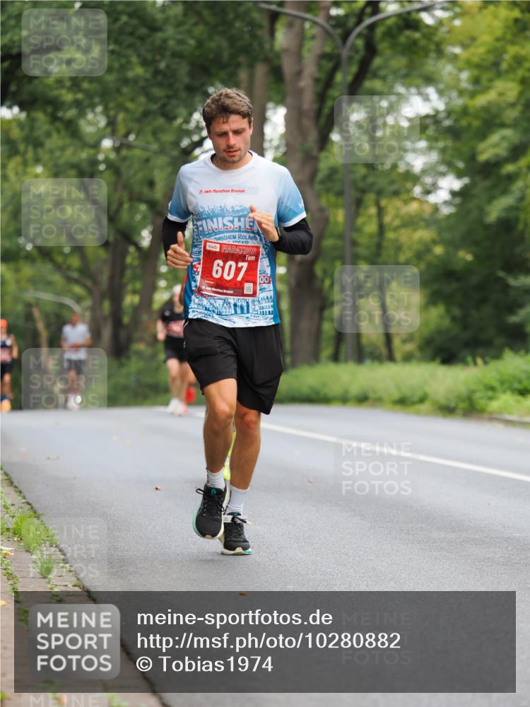 13.09.2026 - 21. swb-Marathon Bremen TobiasT http://msf.ph/oto/10280882 13.09.2026 11:39:14 Laufen 21, 26, 1300, 607, 00 meine-sportfotos.de