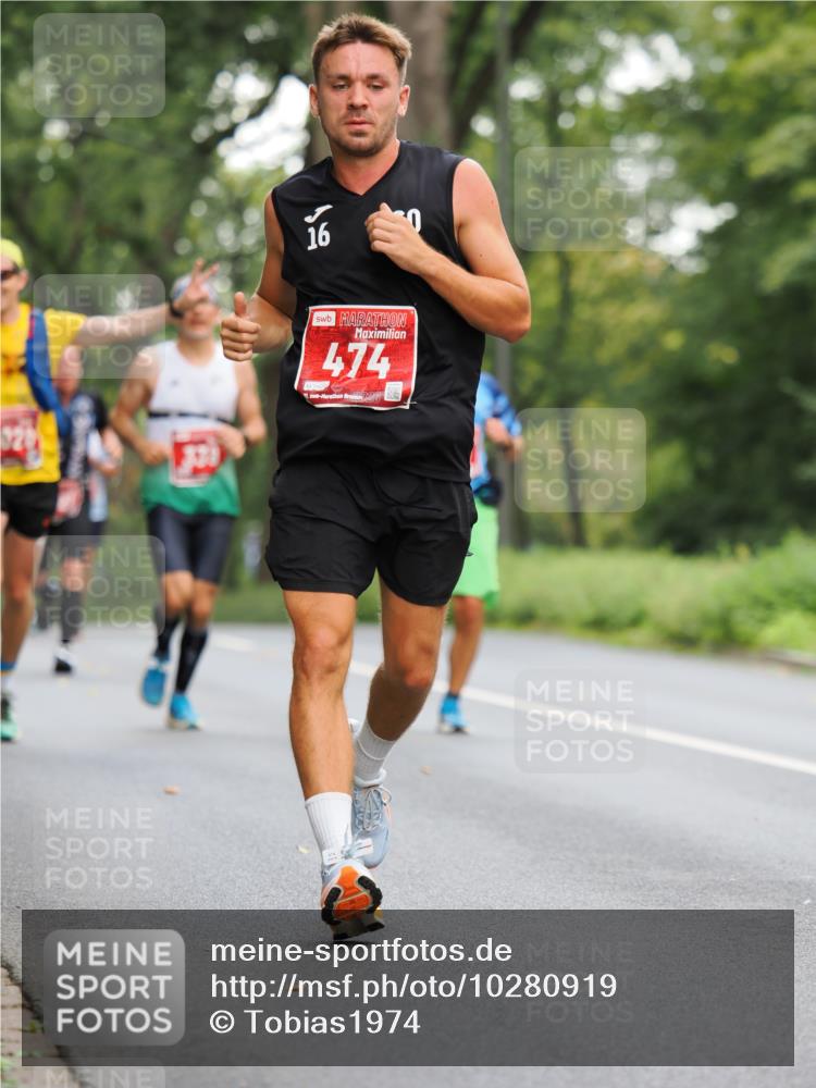 13.09.2026 - 21. swb-Marathon Bremen TobiasT http://msf.ph/oto/10280919 13.09.2026 11:39:42 Laufen 19, 16, 052, 474, 026 meine-sportfotos.de