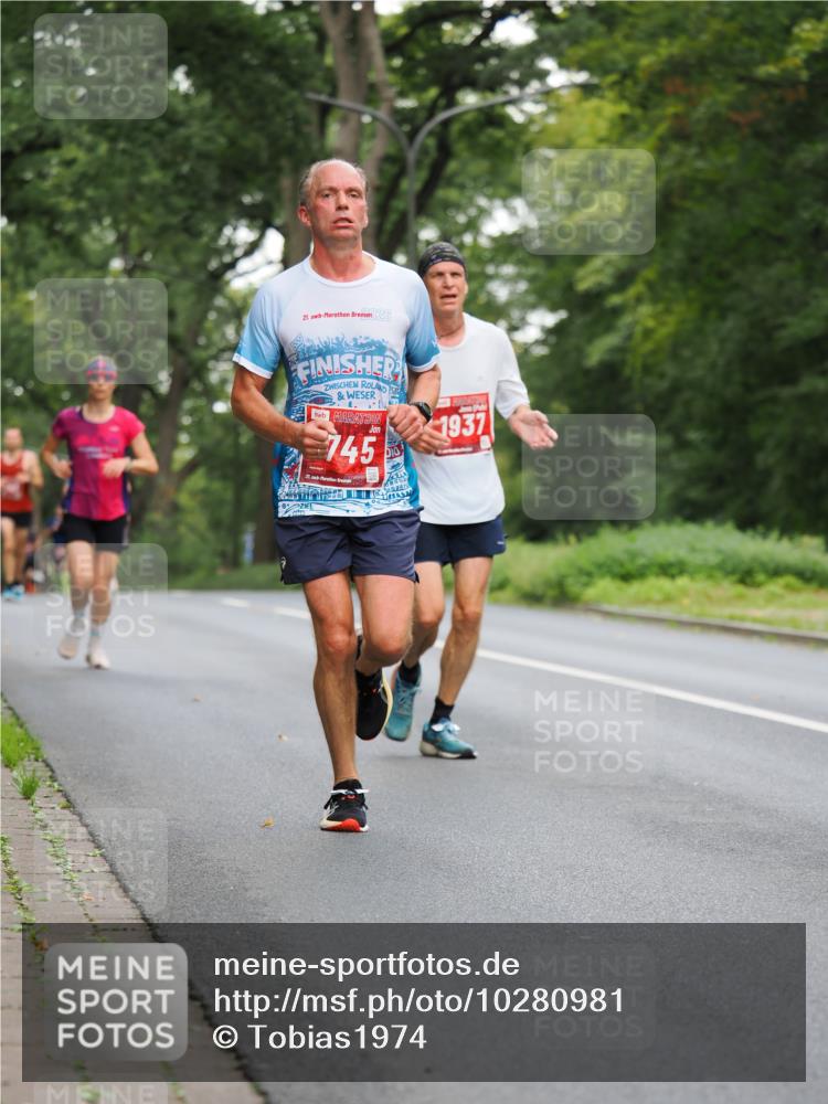 13.09.2026 - 21. swb-Marathon Bremen TobiasT http://msf.ph/oto/10280981 13.09.2026 11:39:53 Laufen 21, 26, 1, 745, 21, 10, 1937 meine-sportfotos.de