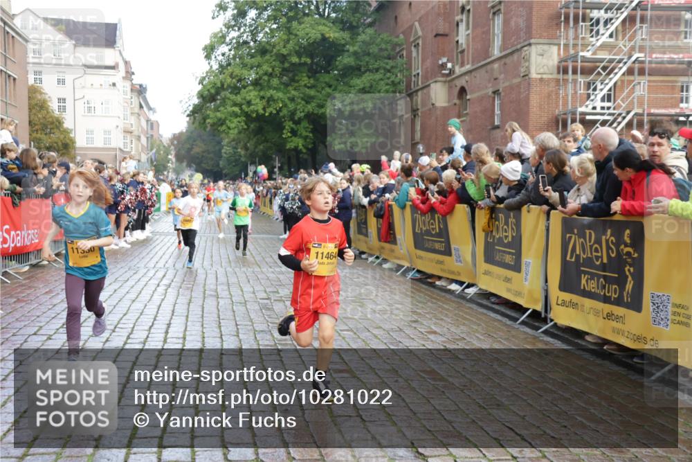 13.09.2026 - Kiel Lauf Yannick Fuchs http://msf.ph/oto/10281022 13.09.2026 08:54:33 Ziel 241, 2542, 2742, 3211, 3896, 3936, 4419, 5462, 5693, 6740, 6945, 7055, 7774, 8110, 8111, 8545, 8670, 8850, 9698, 10937, 11656, 488, 1218, 1244, 1463, 1540, 2324, 2489, 2610, 2742, 4059, 4494, 4618, 4717, 4731, 4956, 5041, 5236, 5586, 5993, 6030, 6134, 6214, 6618, 7470, 8545, 9291, 9447, 9714, 9850, 9880, 10775, 10868, 10920, 11468, 11672, 11840, 12111, 12112, 12663, 12829, 159, 561, 820, 1701, 2139, 2770, 4227, 6607, 120, 2122 meine-sportfotos.de