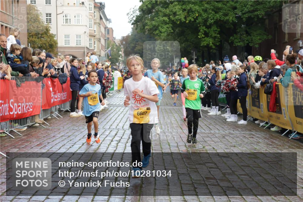 13.09.2026 - Kiel Lauf Yannick Fuchs http://msf.ph/oto/10281034 13.09.2026 08:54:36 Ziel 241, 2139, 2542, 3211, 3457, 3936, 4419, 5462, 5693, 6574, 6740, 6945, 7055, 7774, 8110, 8111, 8670, 8850, 9533, 9698, 10488, 10937, 11656, 241, 488, 1218, 1244, 1463, 1540, 2489, 2610, 2742, 3211, 3896, 4059, 4419, 4494, 4618, 4717, 4731, 5041, 5236, 5462, 5993, 6030, 6134, 6214, 6618, 7055, 7470, 8545, 9291, 9447, 9714, 9850, 9880, 10775, 10868, 10920, 11468, 11672, 11840, 12111, 12112, 12829, 159, 561, 820, 1701, 2699, 2770, 4069, 4227, 4348, 6607, 120, 2122 meine-sportfotos.de