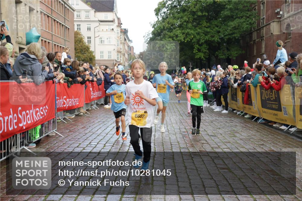 13.09.2026 - Kiel Lauf Yannick Fuchs http://msf.ph/oto/10281045 13.09.2026 08:54:36 Ziel 241, 2139, 2542, 3211, 3457, 3936, 4419, 5462, 5693, 6574, 6740, 6945, 7055, 7774, 8110, 8111, 8670, 8850, 9533, 9698, 10488, 10937, 11656, 241, 488, 1218, 1244, 1463, 1540, 2489, 2610, 2742, 3211, 3896, 4059, 4419, 4494, 4618, 4717, 4731, 5041, 5236, 5462, 5993, 6030, 6134, 6214, 6618, 7055, 7470, 8545, 9291, 9447, 9714, 9850, 9880, 10775, 10868, 10920, 11468, 11672, 11840, 12111, 12112, 12829, 159, 561, 820, 1701, 2699, 2770, 4069, 4227, 4348, 6607, 120, 2122 meine-sportfotos.de