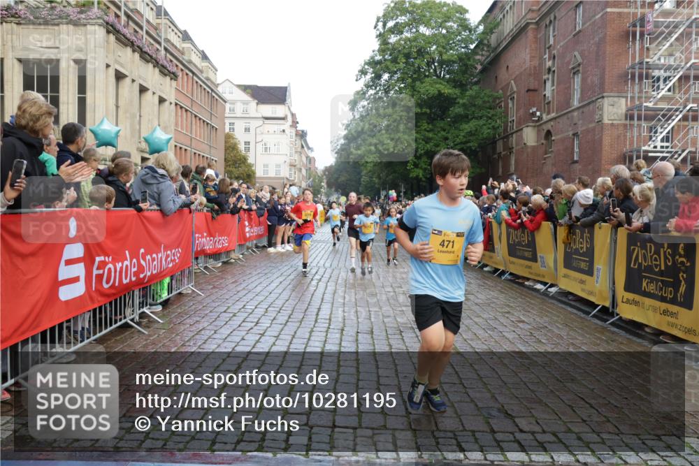 13.09.2026 - Kiel Lauf Yannick Fuchs http://msf.ph/oto/10281195 13.09.2026 08:54:49 Ziel 159, 561, 820, 1701, 2139, 2754, 2770, 3457, 4227, 4348, 5454, 6574, 6607, 6737, 7877, 9045, 9533, 10279, 10447, 10488, 11133, 11263, 11330, 11433, 11464, 11470, 11780, 12654, 241, 1218, 1463, 2542, 2610, 2742, 3211, 3896, 3936, 4059, 4419, 4494, 4731, 5041, 5462, 5693, 6030, 6214, 6618, 6740, 6945, 7055, 7774, 8110, 8111, 8545, 8670, 8850, 9447, 9698, 9714, 10920, 10937, 11468, 11656, 11672, 11840, 471, 495, 744, 889, 1450, 2699, 2773, 3863, 4069 meine-sportfotos.de