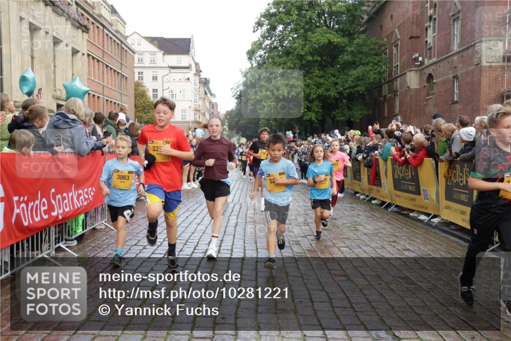 13.09.2026 - Kiel Lauf Yannick Fuchs http://msf.ph/oto/10281221 13.09.2026 08:54:51 Ziel 159, 561, 820, 1701, 2699, 2754, 2770, 4069, 4227, 4348, 5454, 6574, 6607, 6737, 7877, 9045, 9533, 10279, 10447, 11133, 11263, 11330, 11433, 11464, 11470, 11780, 12654, 241, 1218, 2139, 2542, 2610, 2742, 3211, 3457, 3896, 3936, 4419, 4494, 4731, 5041, 5462, 5693, 6030, 6214, 6574, 6618, 6740, 6945, 7055, 7774, 8110, 8111, 8545, 8670, 8850, 9447, 9533, 9698, 9714, 10488, 10920, 10937, 11468, 11656, 11840, 471, 495, 744, 889, 1450, 1768, 2773, 3219, 3863, 6206 meine-sportfotos.de