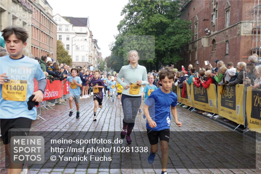 13.09.2026 - Kiel Lauf Yannick Fuchs http://msf.ph/oto/10281338 13.09.2026 08:55:00 Ziel 495, 744, 889, 1450, 2699, 2773, 4069, 4348, 4828, 6570, 6607, 7917, 9163, 11071, 11330, 11464, 11470, 11780, 12349, 159, 241, 561, 820, 1701, 2139, 2542, 2754, 2770, 3211, 3457, 3896, 3936, 4227, 4419, 5454, 5462, 5693, 6574, 6737, 6740, 6945, 7055, 7774, 7877, 8110, 8111, 8670, 8850, 9045, 9533, 9698, 10279, 10447, 10488, 10937, 11133, 11263, 11433, 11464, 11656, 12654, 114, 471, 1109, 1297, 1489, 1768, 3218, 3219, 3356, 3693, 3863, 5225, 5860, 6206, 7072, 7222, 8546 meine-sportfotos.de