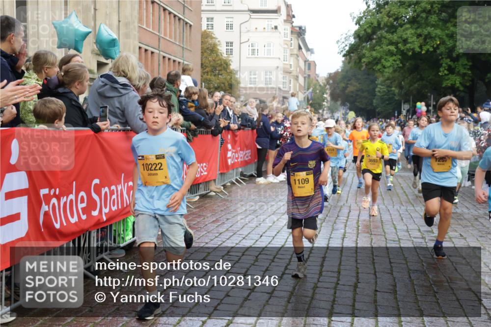 13.09.2026 - Kiel Lauf Yannick Fuchs http://msf.ph/oto/10281346 13.09.2026 08:55:01 Ziel 471, 495, 744, 889, 1450, 2699, 2773, 4069, 4348, 4828, 6570, 6607, 7917, 9163, 11071, 11330, 11470, 11780, 12349, 159, 241, 561, 820, 1701, 2139, 2542, 2754, 2770, 3211, 3457, 3936, 4227, 4419, 5454, 5462, 5693, 6574, 6737, 6740, 6945, 7055, 7774, 7877, 8110, 8111, 8670, 8850, 9045, 9533, 9698, 10279, 10447, 10488, 10937, 11133, 11263, 11330, 11433, 11464, 11470, 11656, 12654, 114, 1109, 1297, 1489, 1768, 3218, 3219, 3356, 3693, 3863, 5225, 5860, 6206, 7072, 7222, 8546 meine-sportfotos.de
