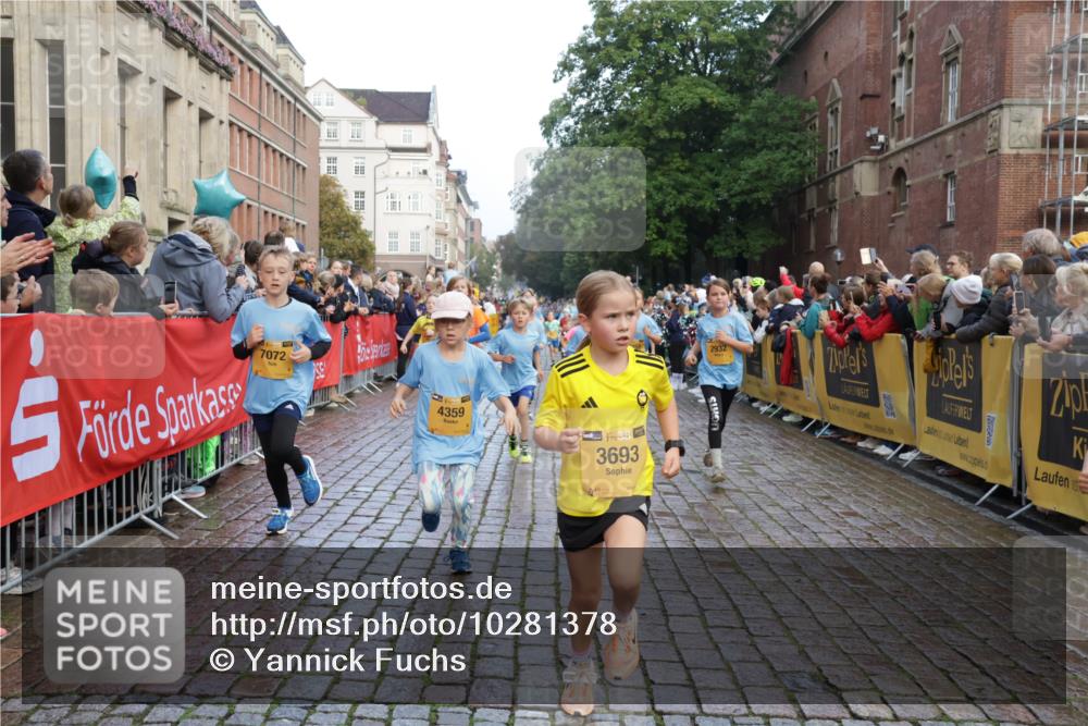 13.09.2026 - Kiel Lauf Yannick Fuchs http://msf.ph/oto/10281378 13.09.2026 08:55:04 Ziel 471, 495, 744, 889, 1450, 2699, 2773, 3863, 4069, 4348, 4828, 5212, 6570, 7917, 9163, 10817, 10822, 11071, 11235, 11780, 12291, 12349, 159, 561, 820, 1701, 2139, 2542, 2754, 2770, 3457, 3936, 4227, 4348, 5454, 5693, 6574, 6607, 6737, 7774, 7877, 8670, 8850, 9045, 9533, 9698, 10279, 10447, 10488, 11133, 11263, 11330, 11433, 11464, 11470, 11656, 11780, 12654, 114, 589, 1106, 1109, 1297, 1489, 1768, 2023, 3218, 3219, 3356, 3693, 5225, 5860, 6206, 7072, 7222, 8546, 11656 meine-sportfotos.de