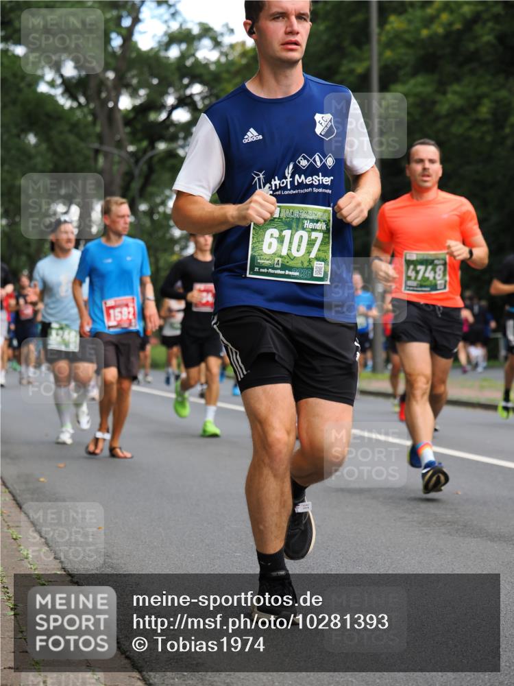 13.09.2026 - 21. swb-Marathon Bremen TobiasT http://msf.ph/oto/10281393 13.09.2026 11:55:04 Laufen 1582, 101, 6107, 21, 26, 4748 meine-sportfotos.de