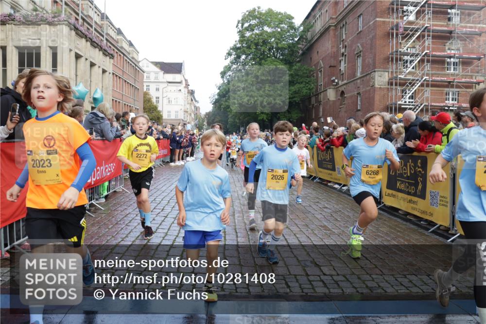 13.09.2026 - Kiel Lauf Yannick Fuchs http://msf.ph/oto/10281408 13.09.2026 08:55:06 Ziel 471, 495, 744, 889, 1450, 1768, 2773, 3219, 3863, 4069, 4828, 5212, 6206, 6570, 7917, 9163, 10817, 10822, 11071, 11235, 11573, 12291, 12349, 159, 561, 820, 1701, 2139, 2542, 2699, 2754, 2770, 3457, 4069, 4227, 4348, 5454, 5693, 6574, 6607, 6737, 7774, 7877, 8670, 8850, 9045, 9533, 9698, 10279, 10447, 10488, 11133, 11263, 11330, 11433, 11464, 11470, 11780, 12654, 114, 589, 1106, 1109, 1297, 1489, 2023, 3218, 3356, 3693, 5225, 5860, 7072, 7222, 8546, 11656 meine-sportfotos.de