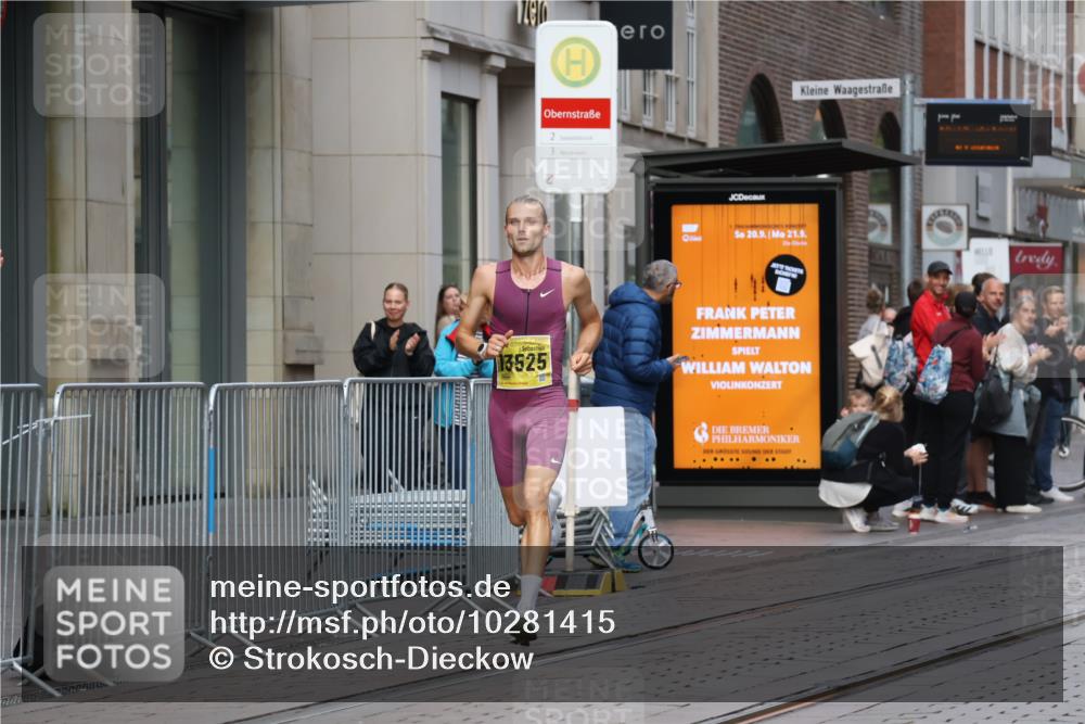 13.09.2026 - 21. swb-Marathon Bremen Strokosch-Dieckow http://msf.ph/oto/10281415 13.09.2026 10:26:33 Ziel 13502, 13525 meine-sportfotos.de