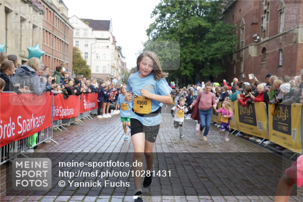 13.09.2026 - Kiel Lauf Yannick Fuchs http://msf.ph/oto/10281431 13.09.2026 08:55:08 Ziel 471, 495, 889, 1450, 1768, 2773, 3219, 3863, 4828, 5212, 6206, 6570, 7917, 8546, 9163, 10817, 10822, 11071, 11235, 11573, 12291, 12349, 159, 561, 744, 820, 1701, 2139, 2542, 2699, 2754, 2770, 3457, 4069, 4227, 4348, 5454, 6574, 6607, 6737, 7774, 7877, 8670, 8850, 9045, 9163, 9533, 9698, 10279, 10447, 10488, 11133, 11263, 11330, 11433, 11464, 11470, 11780, 12654, 114, 329, 589, 1106, 1109, 1297, 1489, 2023, 3218, 3356, 3693, 5225, 5860, 7072, 7222, 11656 meine-sportfotos.de