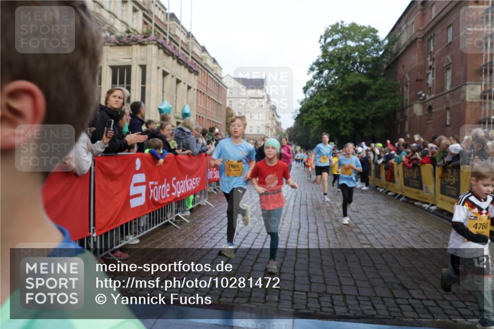 13.09.2026 - Kiel Lauf Yannick Fuchs http://msf.ph/oto/10281472 13.09.2026 08:55:11 Ziel 471, 495, 889, 1450, 1768, 3218, 3219, 3863, 5212, 5860, 6206, 6570, 7222, 7917, 8546, 9216, 10604, 10716, 10817, 10822, 11071, 11235, 11573, 12291, 12349, 159, 495, 561, 744, 820, 1701, 2139, 2542, 2699, 2754, 2770, 2773, 3457, 4069, 4227, 4348, 4828, 5454, 6574, 6607, 6737, 7877, 8670, 8850, 9045, 9163, 9533, 10279, 10447, 10488, 11133, 11263, 11330, 11433, 11464, 11470, 11780, 12654, 114, 329, 589, 1106, 1109, 1297, 1489, 1952, 2023, 3356, 3693, 5225, 7072, 11656 meine-sportfotos.de