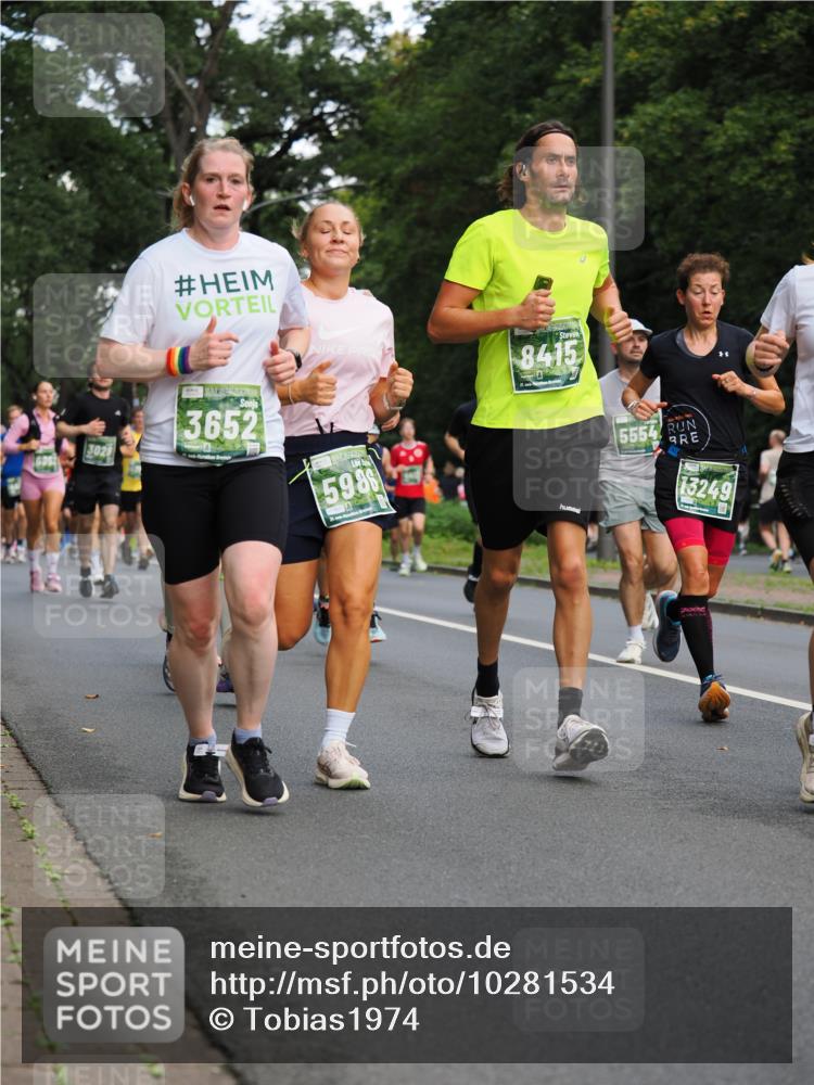 13.09.2026 - 21. swb-Marathon Bremen TobiasT http://msf.ph/oto/10281534 13.09.2026 11:55:48 Laufen 3028, 8415, 3652, 598, 5554, 13249 meine-sportfotos.de