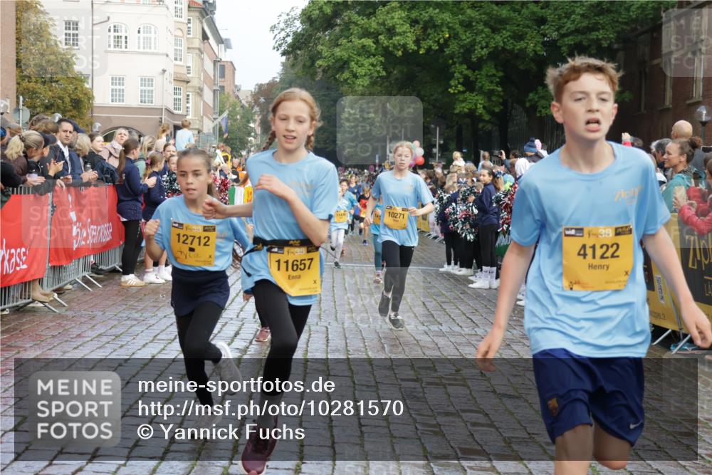13.09.2026 - Kiel Lauf Yannick Fuchs http://msf.ph/oto/10281570 13.09.2026 08:55:19 Ziel 114, 589, 1106, 1109, 1297, 1489, 1768, 2023, 2026, 2272, 2932, 3218, 3219, 3356, 3693, 4359, 4760, 4761, 5225, 5860, 6206, 6268, 7072, 7222, 8027, 8546, 9216, 10222, 10604, 10716, 10817, 10822, 11400, 11469, 11573, 12291, 159, 471, 495, 561, 744, 820, 889, 1450, 2699, 2754, 2770, 2773, 3863, 4069, 4227, 4348, 4828, 5212, 5454, 6570, 6607, 6737, 7917, 9045, 9163, 10279, 10447, 10817, 10822, 11071, 11133, 11235, 11330, 11464, 11470, 11780, 12349, 12654, 329, 1952, 2453 meine-sportfotos.de
