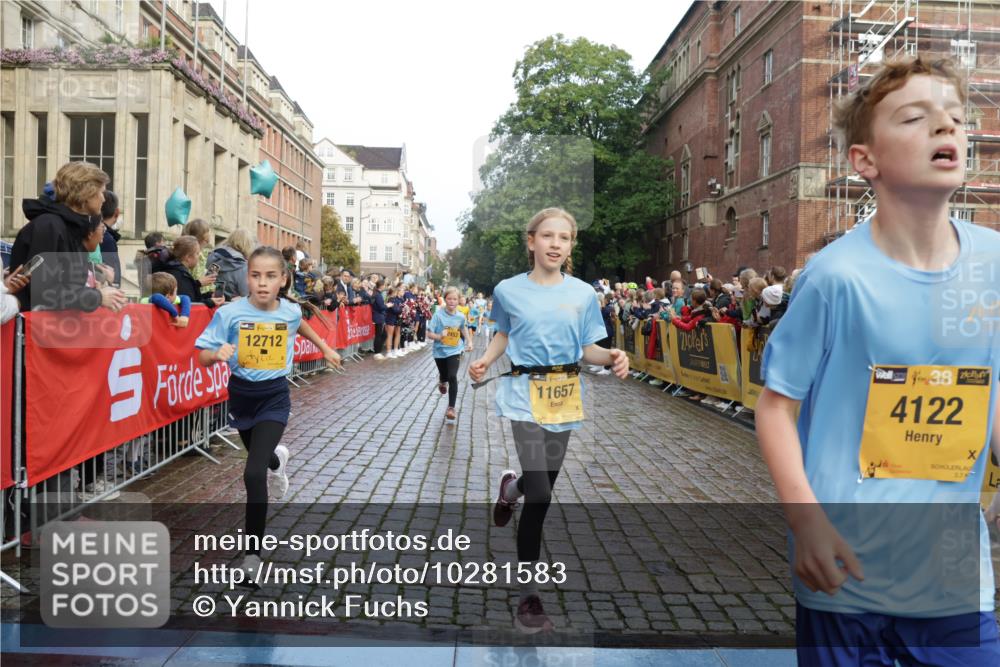 13.09.2026 - Kiel Lauf Yannick Fuchs http://msf.ph/oto/10281583 13.09.2026 08:55:20 Ziel 114, 589, 1106, 1109, 1297, 1489, 1768, 2023, 2026, 2272, 2932, 3218, 3219, 3356, 3693, 4359, 4760, 4761, 4966, 5225, 5860, 6206, 6268, 7072, 7222, 8027, 8546, 9216, 10222, 10604, 10716, 11400, 11469, 11573, 159, 471, 495, 561, 744, 820, 889, 1450, 1768, 2699, 2770, 2773, 3219, 3863, 4069, 4227, 4348, 4828, 5212, 5454, 6570, 6607, 7917, 9163, 10279, 10447, 10817, 10822, 11071, 11133, 11235, 11330, 11464, 11470, 11573, 11780, 12349, 12654, 329, 1952, 2453, 561, 820 meine-sportfotos.de