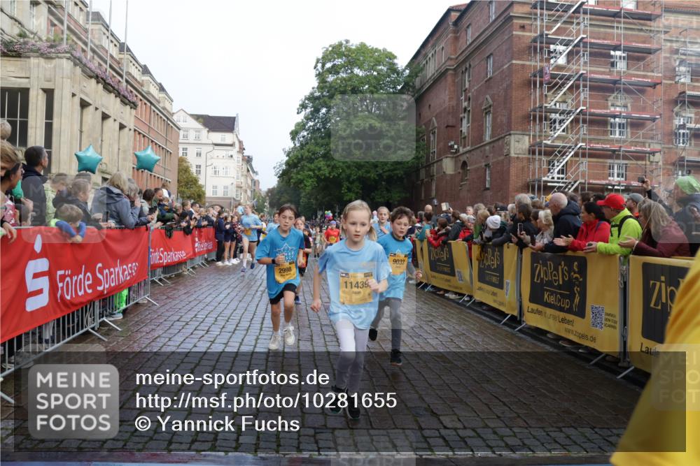 13.09.2026 - Kiel Lauf Yannick Fuchs http://msf.ph/oto/10281655 13.09.2026 08:55:25 Ziel 114, 329, 589, 1106, 1109, 1297, 1489, 2023, 2026, 2272, 2642, 2932, 3356, 3693, 4359, 4760, 4761, 4966, 5225, 5860, 5932, 6268, 7072, 7207, 7222, 7601, 7852, 7907, 8027, 9216, 9344, 10222, 10604, 11400, 11469, 12219, 12530, 471, 495, 744, 889, 1450, 1768, 2699, 2773, 3218, 3219, 3863, 4069, 4348, 4828, 5212, 5860, 6206, 6570, 6607, 7917, 8546, 9163, 9216, 10716, 10817, 10822, 11071, 11235, 11330, 11464, 11470, 11573, 11780, 12349, 277, 1150, 1952, 2453, 561, 820 meine-sportfotos.de