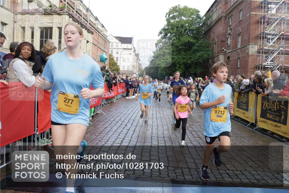13.09.2026 - Kiel Lauf Yannick Fuchs http://msf.ph/oto/10281703 13.09.2026 08:55:29 Ziel 329, 589, 1106, 1109, 1297, 1952, 2023, 2026, 2272, 2344, 2642, 2932, 3356, 3693, 4359, 4760, 4761, 4966, 5932, 6268, 7072, 7207, 7601, 7852, 7907, 8027, 9344, 11469, 12219, 12530, 114, 471, 495, 744, 889, 1109, 1297, 1450, 1489, 1768, 2699, 2773, 3218, 3219, 3863, 4069, 4348, 4828, 5212, 5225, 5860, 6206, 6570, 7222, 7917, 8546, 9163, 9216, 10222, 10604, 10716, 10817, 10822, 11071, 11235, 11400, 11573, 11780, 12349, 277, 1150, 1160, 1310, 2453, 561, 820 meine-sportfotos.de
