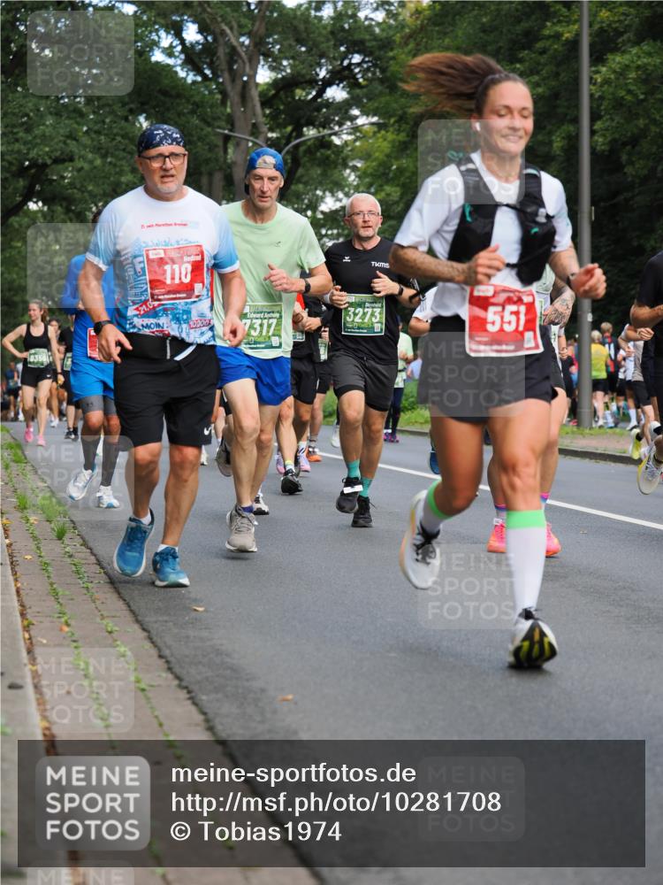 13.09.2026 - 21. swb-Marathon Bremen TobiasT http://msf.ph/oto/10281708 13.09.2026 11:56:38 Laufen 21, 110, 0356, 10000, 7317, 3273, 551 meine-sportfotos.de