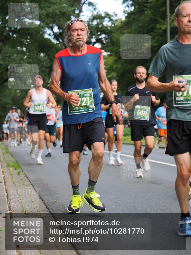 13.09.2026 - 21. swb-Marathon Bremen TobiasT http://msf.ph/oto/10281770 13.09.2026 11:57:04 Laufen 4234, 721, 21, 26, 5011, 21 meine-sportfotos.de