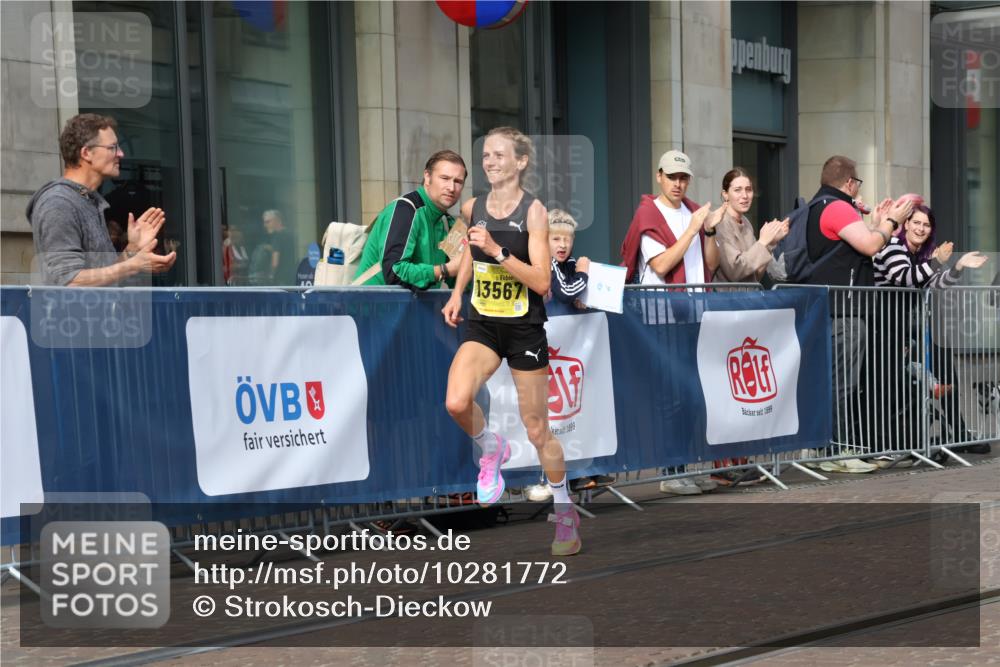 13.09.2026 - 21. swb-Marathon Bremen Strokosch-Dieckow http://msf.ph/oto/10281772 13.09.2026 10:28:38 Ziel 13593, 13604, 13614, 13624, 12272, 13515, 13547, 13567, 13593, 13635 meine-sportfotos.de