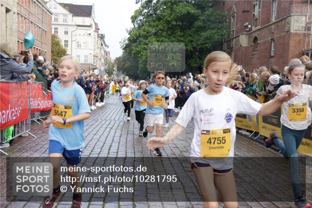 13.09.2026 - Kiel Lauf Yannick Fuchs http://msf.ph/oto/10281795 13.09.2026 08:55:37 Ziel 329, 1952, 2344, 2453, 2642, 2998, 4122, 5932, 7207, 7601, 7748, 7852, 7929, 9033, 9344, 10227, 10271, 11439, 11657, 12198, 12530, 12712, 114, 471, 589, 889, 1106, 1109, 1297, 1450, 1489, 1768, 2023, 2026, 2272, 2932, 3218, 3219, 3356, 3693, 3863, 4359, 4760, 4761, 4966, 5212, 5225, 5860, 6206, 6268, 6570, 7072, 7207, 7222, 7601, 7907, 7917, 8027, 8546, 9216, 9344, 10222, 10604, 10716, 10817, 10822, 11071, 11235, 11400, 11469, 11573, 12219, 12349, 277, 1150, 1160, 1310 meine-sportfotos.de