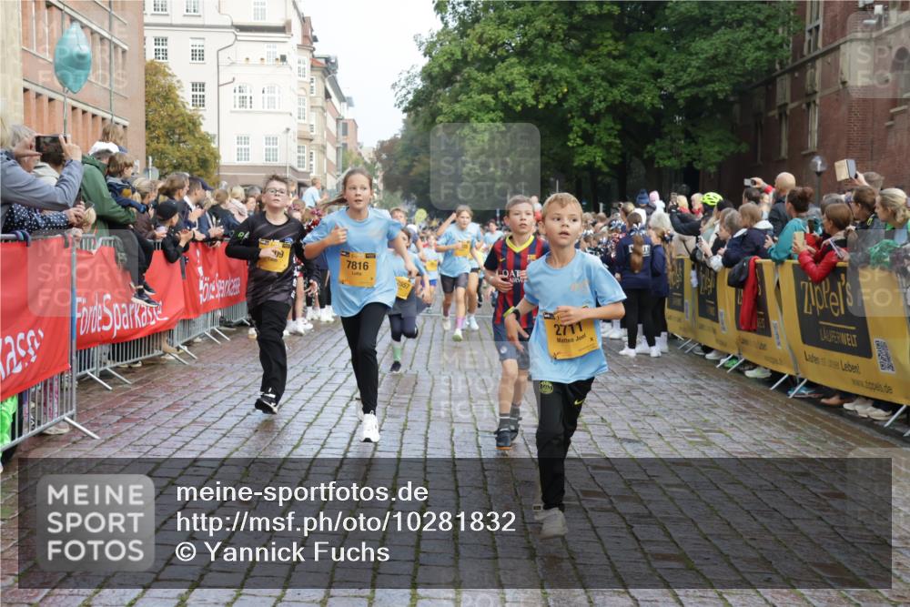 13.09.2026 - Kiel Lauf Yannick Fuchs http://msf.ph/oto/10281832 13.09.2026 08:55:41 Ziel 277, 1150, 1160, 1310, 1712, 1952, 2344, 2453, 2998, 3253, 4122, 7748, 7929, 9033, 9302, 10227, 10271, 10818, 11439, 11657, 12198, 12712, 114, 329, 471, 589, 1106, 1109, 1297, 1489, 1768, 1952, 2023, 2026, 2272, 2642, 2932, 3218, 3219, 3356, 3693, 3863, 4359, 4760, 4761, 4966, 5212, 5225, 5860, 5932, 6206, 6268, 7072, 7207, 7222, 7601, 7852, 7907, 8027, 8546, 9216, 9344, 10222, 10604, 10716, 10817, 10822, 11235, 11400, 11469, 11573, 12219 meine-sportfotos.de