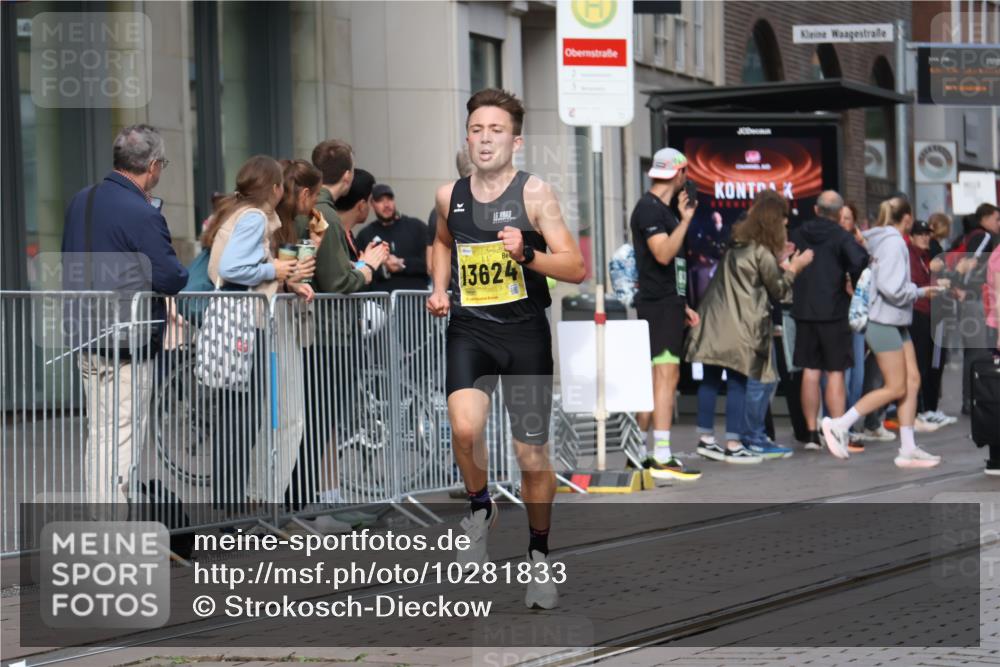 13.09.2026 - 21. swb-Marathon Bremen Strokosch-Dieckow http://msf.ph/oto/10281833 13.09.2026 10:28:46 Ziel 10597, 13604, 13614, 13515, 13547, 13567, 13593, 13624, 13635 meine-sportfotos.de