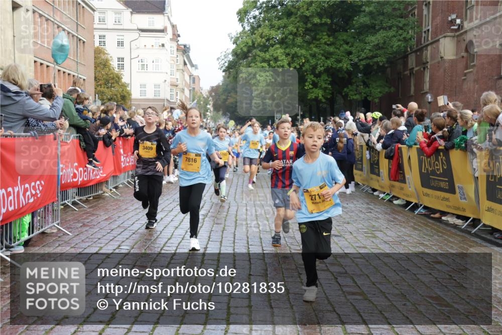 13.09.2026 - Kiel Lauf Yannick Fuchs http://msf.ph/oto/10281835 13.09.2026 08:55:41 Ziel 277, 1150, 1160, 1310, 1712, 1952, 2344, 2453, 2998, 3253, 4122, 7748, 7929, 9033, 9302, 10227, 10271, 10818, 11439, 11657, 12198, 12712, 114, 329, 471, 589, 1106, 1109, 1297, 1489, 1768, 1952, 2023, 2026, 2272, 2642, 2932, 3218, 3219, 3356, 3693, 3863, 4359, 4760, 4761, 4966, 5212, 5225, 5860, 5932, 6206, 6268, 7072, 7207, 7222, 7601, 7852, 7907, 8027, 8546, 9216, 9344, 10222, 10604, 10716, 10817, 10822, 11235, 11400, 11469, 11573, 12219 meine-sportfotos.de