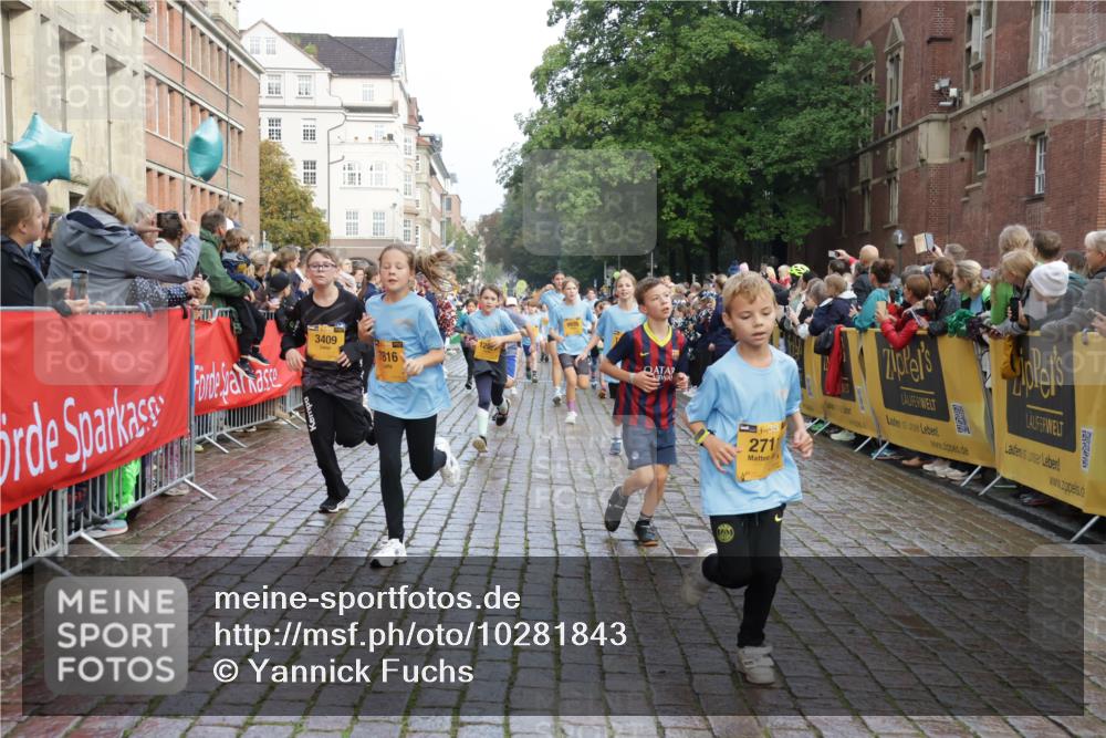 13.09.2026 - Kiel Lauf Yannick Fuchs http://msf.ph/oto/10281843 13.09.2026 08:55:41 Ziel 277, 1150, 1160, 1310, 1712, 1952, 2344, 2453, 2998, 3253, 4122, 7748, 7929, 9033, 9302, 10227, 10271, 10818, 11439, 11657, 12198, 12712, 114, 329, 471, 589, 1106, 1109, 1297, 1489, 1768, 1952, 2023, 2026, 2272, 2642, 2932, 3218, 3219, 3356, 3693, 3863, 4359, 4760, 4761, 4966, 5212, 5225, 5860, 5932, 6206, 6268, 7072, 7207, 7222, 7601, 7852, 7907, 8027, 8546, 9216, 9344, 10222, 10604, 10716, 10817, 10822, 11235, 11400, 11469, 11573, 12219 meine-sportfotos.de