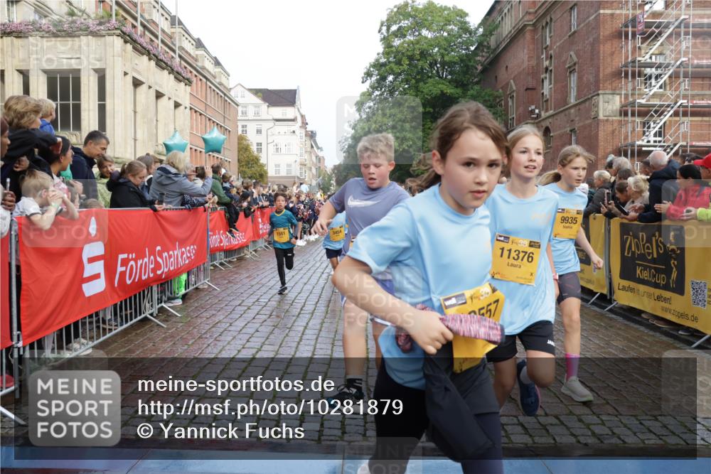 13.09.2026 - Kiel Lauf Yannick Fuchs http://msf.ph/oto/10281879 13.09.2026 08:55:44 Ziel 277, 645, 1150, 1160, 1310, 1712, 2453, 2998, 3253, 4122, 4545, 4682, 5876, 6290, 7748, 7929, 9033, 9302, 10188, 10227, 10271, 10818, 10934, 11439, 11657, 12198, 12712, 114, 329, 589, 1106, 1109, 1297, 1489, 1768, 1952, 2023, 2026, 2272, 2344, 2642, 2932, 3218, 3219, 3356, 3693, 4359, 4760, 4761, 4966, 5225, 5860, 5932, 6206, 6268, 7072, 7207, 7222, 7601, 7852, 7907, 8027, 8546, 9216, 9344, 10222, 10604, 10716, 10817, 10822, 11400, 11469, 11573, 12219, 74, 76 meine-sportfotos.de