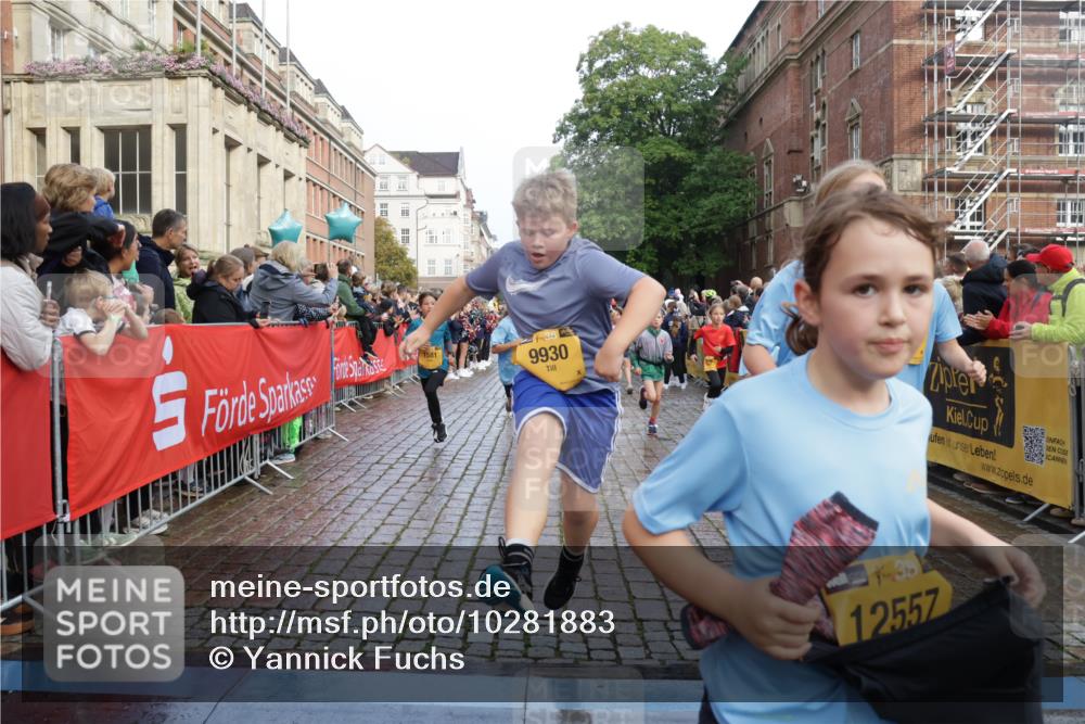 13.09.2026 - Kiel Lauf Yannick Fuchs http://msf.ph/oto/10281883 13.09.2026 08:55:45 Ziel 277, 645, 1150, 1160, 1249, 1310, 1712, 2453, 2998, 3253, 4122, 4545, 4682, 5876, 6290, 7748, 7929, 9033, 9302, 10188, 10227, 10271, 10818, 10934, 11439, 11657, 12198, 12712, 114, 329, 589, 1106, 1109, 1297, 1489, 1768, 1952, 2023, 2026, 2272, 2344, 2642, 2932, 3218, 3219, 3356, 3693, 4359, 4760, 4761, 4966, 5225, 5860, 5932, 6206, 6268, 7072, 7207, 7222, 7601, 7852, 7907, 7929, 8027, 8546, 9216, 9344, 10222, 10604, 10716, 11400, 11469, 11573, 12219, 74, 76 meine-sportfotos.de