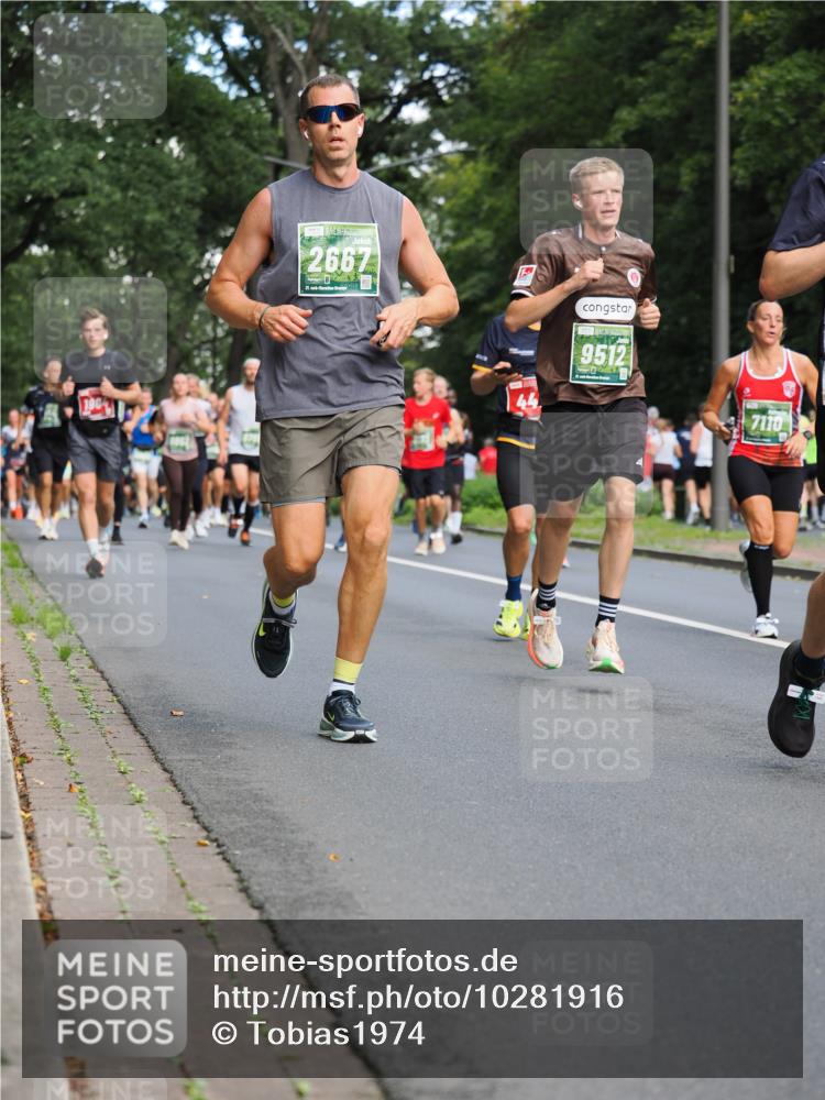 13.09.2026 - 21. swb-Marathon Bremen TobiasT http://msf.ph/oto/10281916 13.09.2026 11:57:58 Laufen 1904, 2667, 21, 44, 9512, 7110 meine-sportfotos.de