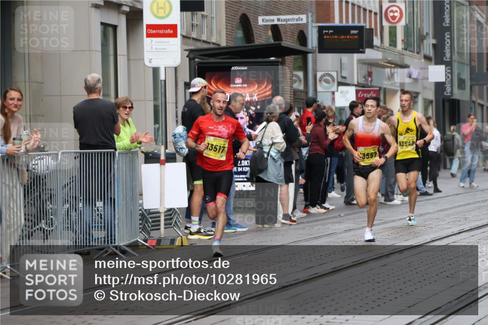 13.09.2026 - 21. swb-Marathon Bremen Strokosch-Dieckow http://msf.ph/oto/10281965 13.09.2026 10:29:22 Ziel 11234, 13510, 13542, 13579, 13623, 10597, 13517, 13542, 13557, 13604, 13614 meine-sportfotos.de