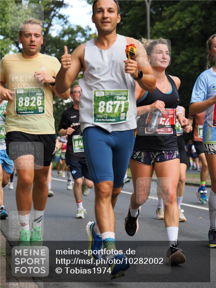 13.09.2026 - 21. swb-Marathon Bremen TobiasT http://msf.ph/oto/10282002 13.09.2026 11:58:31 Laufen 8826, 21, 26, 8671, 21, 54, 84 meine-sportfotos.de