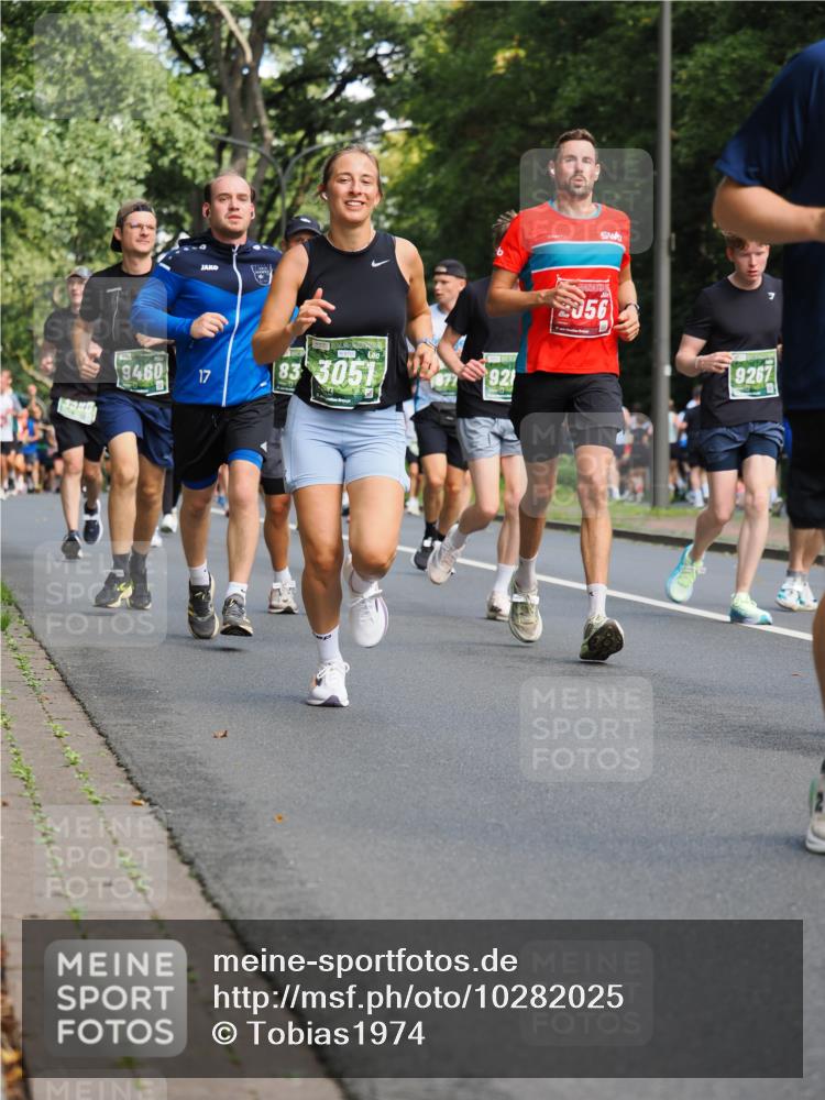 13.09.2026 - 21. swb-Marathon Bremen TobiasT http://msf.ph/oto/10282025 13.09.2026 11:58:40 Laufen 9460, 17, 8731, 83, 3051, 921, 109, 056, 9267 meine-sportfotos.de