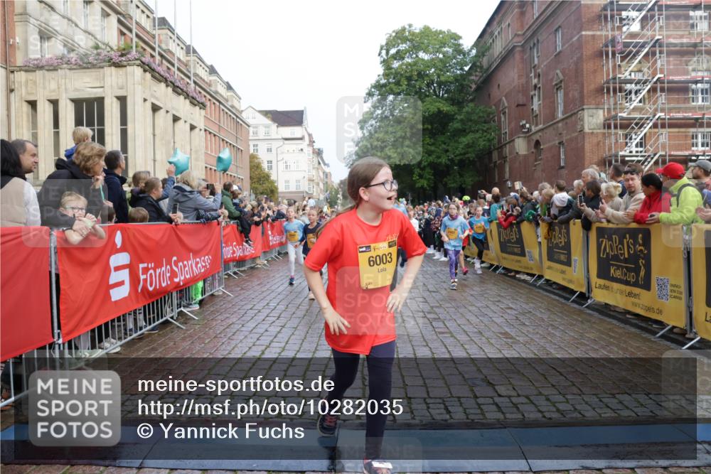 13.09.2026 - Kiel Lauf Yannick Fuchs http://msf.ph/oto/10282035 13.09.2026 08:55:58 Ziel 74, 234, 547, 645, 808, 1249, 1581, 2711, 3358, 3409, 3454, 4755, 5259, 5289, 5297, 5547, 5781, 5876, 7816, 8527, 8619, 8960, 9792, 9930, 9935, 10934, 11376, 12557, 277, 329, 589, 1106, 1150, 1160, 1310, 1712, 1952, 2272, 2344, 2453, 2642, 2998, 3253, 4122, 4545, 4682, 4760, 4761, 4966, 5876, 5932, 6290, 7207, 7601, 7748, 7852, 7907, 7929, 8027, 9033, 9302, 9344, 10227, 10271, 10818, 11439, 11657, 12219, 12712, 76, 669, 5823, 114, 7907, 12219 meine-sportfotos.de