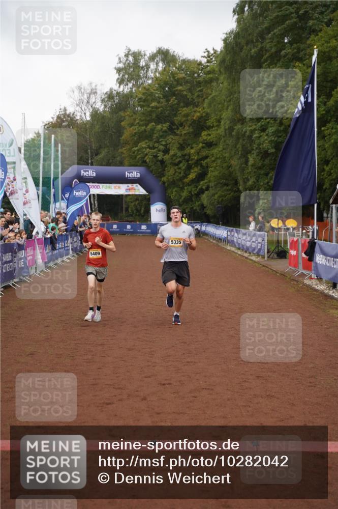 13.09.2026 - Airport Race Dennis Weichert http://msf.ph/oto/10282042 13.09.2026 10:18:45 Ziel 5409, 5411 meine-sportfotos.de