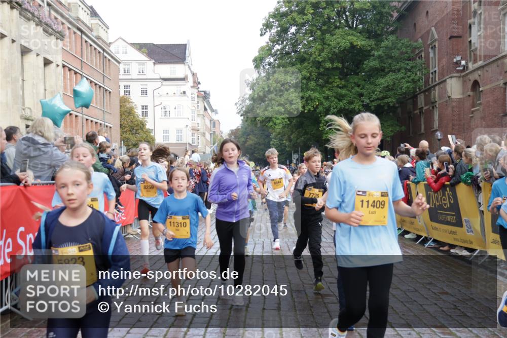 13.09.2026 - Kiel Lauf Yannick Fuchs http://msf.ph/oto/10282045 13.09.2026 08:56:00 Ziel 74, 76, 234, 547, 808, 1126, 1249, 1444, 1581, 2143, 2711, 3358, 3409, 3454, 4755, 5012, 5259, 5289, 5297, 5547, 5781, 7816, 8527, 8619, 8960, 9792, 9930, 9935, 11376, 12138, 12557, 277, 329, 645, 1150, 1160, 1249, 1310, 1712, 1952, 2344, 2453, 2642, 2998, 3253, 4122, 4545, 4682, 4966, 5876, 5932, 6290, 7207, 7601, 7748, 7852, 7907, 7929, 9033, 9302, 9344, 10227, 10271, 10818, 11439, 11657, 12219, 12712, 669, 3750, 4023, 5545, 5823, 329, 7207, 7601, 7907, 12219 meine-sportfotos.de
