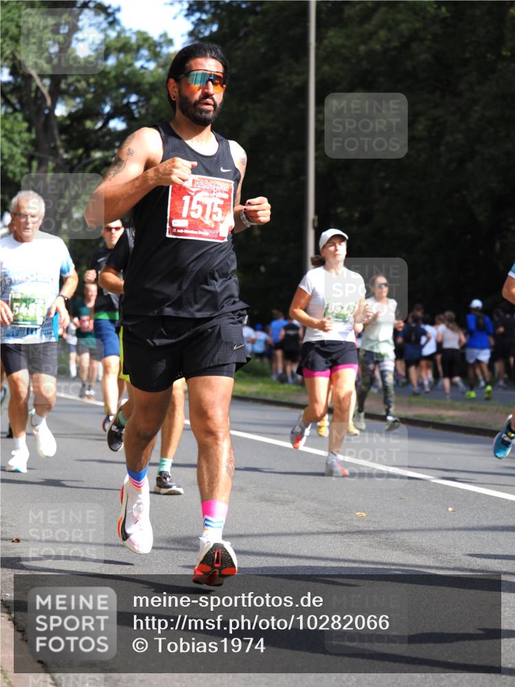 13.09.2026 - 21. swb-Marathon Bremen TobiasT http://msf.ph/oto/10282066 13.09.2026 11:58:56 Laufen 1515, 21, 026 meine-sportfotos.de