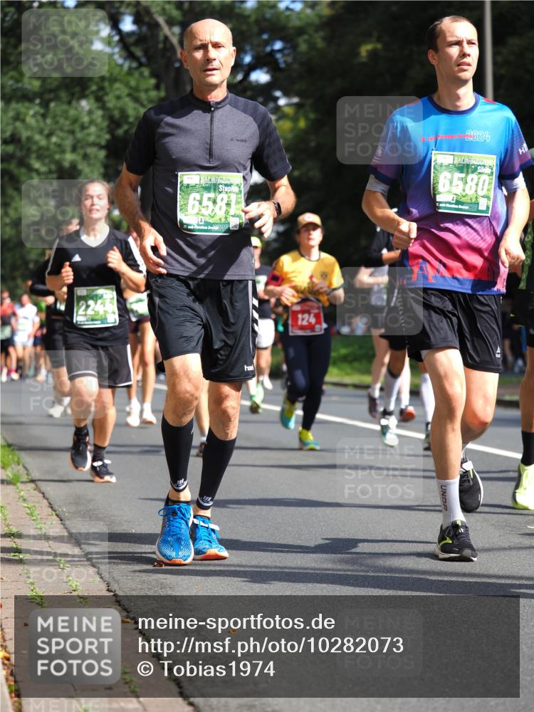 13.09.2026 - 21. swb-Marathon Bremen TobiasT http://msf.ph/oto/10282073 13.09.2026 11:59:13 Laufen 2024, 19, 6581, 21, 026, 6580, 11, 926, 124 meine-sportfotos.de