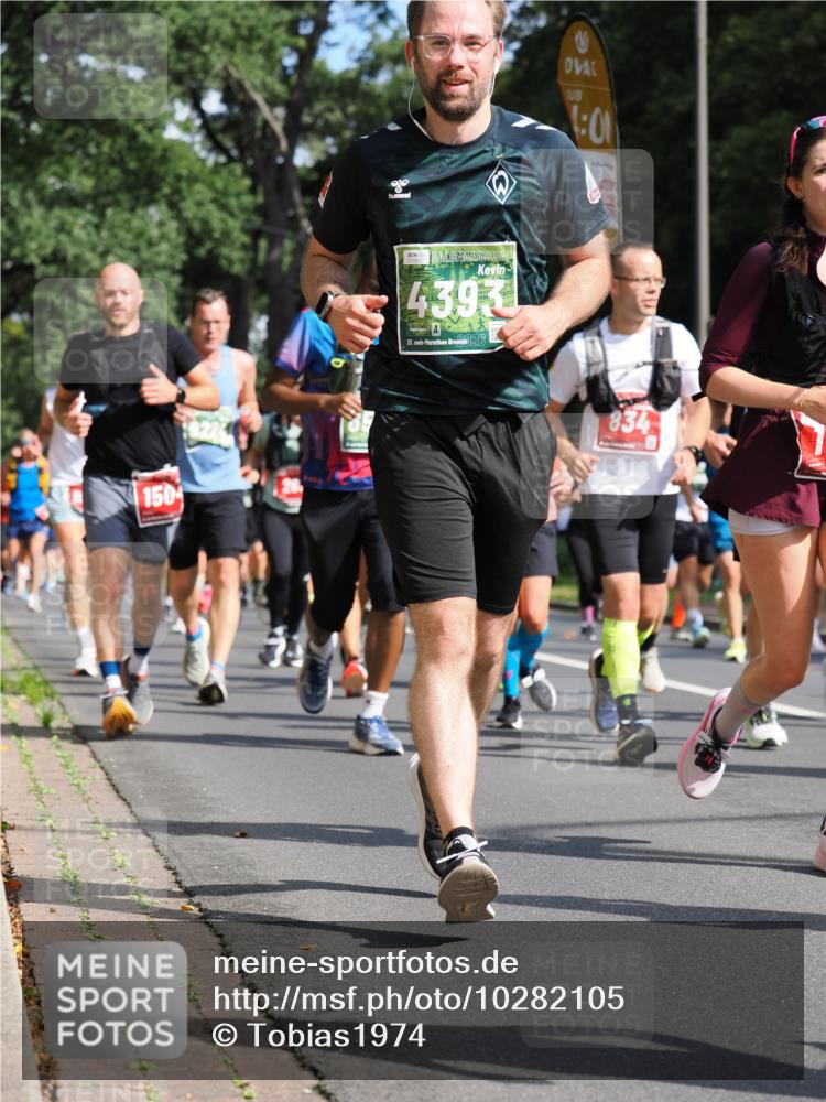 13.09.2026 - 21. swb-Marathon Bremen TobiasT http://msf.ph/oto/10282105 13.09.2026 11:59:48 Laufen 150, 4393, 21, 26, 4, 0, 834 meine-sportfotos.de