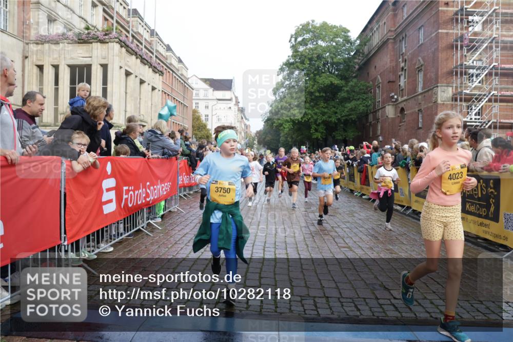 13.09.2026 - Kiel Lauf Yannick Fuchs http://msf.ph/oto/10282118 13.09.2026 08:56:04 Ziel 74, 76, 234, 547, 808, 1126, 1444, 1581, 2143, 2197, 2711, 3179, 3358, 3409, 3454, 5012, 5259, 5547, 5781, 6232, 6738, 7155, 7489, 7816, 8527, 8619, 9792, 9930, 9935, 11376, 11995, 12138, 12557, 277, 645, 1150, 1160, 1249, 1310, 1712, 1952, 2344, 2453, 2642, 2998, 3253, 3358, 4122, 4545, 4682, 4755, 5289, 5297, 5547, 5876, 5932, 6290, 7748, 7852, 7929, 9033, 9302, 10227, 10271, 10818, 11439, 11657, 12712, 669, 3750, 4023, 5545, 5823, 329, 7207, 7601, 7907, 12219 meine-sportfotos.de