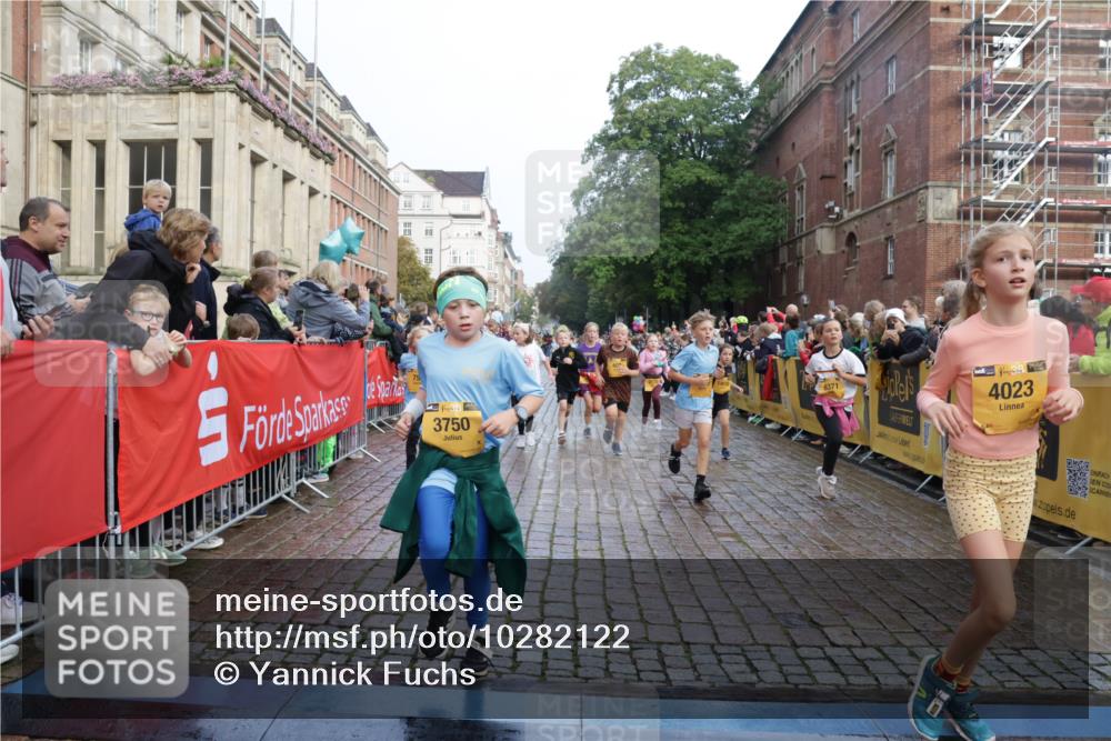 13.09.2026 - Kiel Lauf Yannick Fuchs http://msf.ph/oto/10282122 13.09.2026 08:56:04 Ziel 74, 76, 234, 547, 808, 1126, 1444, 1581, 2143, 2197, 2711, 3179, 3358, 3409, 3454, 5012, 5259, 5547, 5781, 6232, 6738, 7155, 7489, 7816, 8527, 8619, 9792, 9930, 9935, 11376, 11995, 12138, 12557, 277, 645, 1150, 1160, 1249, 1310, 1712, 1952, 2344, 2453, 2642, 2998, 3253, 3358, 4122, 4545, 4682, 4755, 5289, 5297, 5547, 5876, 5932, 6290, 7748, 7852, 7929, 9033, 9302, 10227, 10271, 10818, 11439, 11657, 12712, 669, 3750, 4023, 5545, 5823, 329, 7207, 7601, 7907, 12219 meine-sportfotos.de